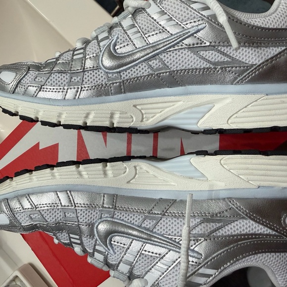 Nike p6000 (metallic silver) blue tint - Picture 9 of 12